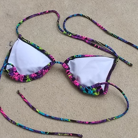 Peace Sign Triangle Bikini Top ( only top ) NWOT!! - Picture 2 of 2